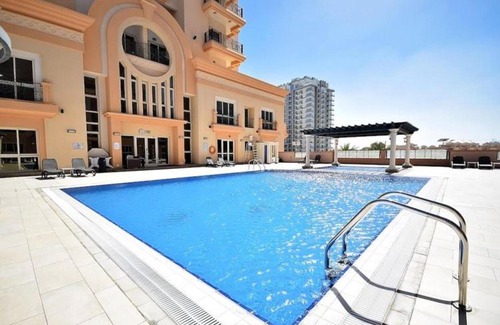 Dubai Sports City House | New Age Vacation Homes - Huge and Stylish Studio in Dubai Sports City