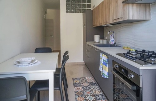 San Lazzaro House | Nonna Carmela Holiday House - Camera Matrimoniale con cucina Carmy