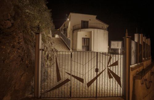 Oliveto Citra Hostel | Ostello della Gioventù Massimo Troisi