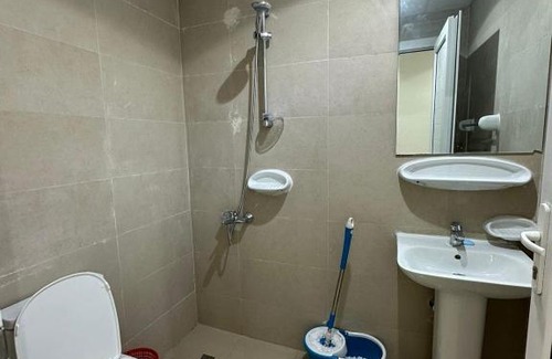Trade Centre 1 Hostel | Palm Inn Hostel 2024