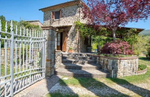 Cortona House | Pet friendly home in Cortona -AR-
