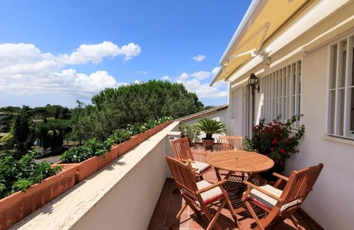Quartiere XIII Aurelio Apartment | Piccolomini San Peter Terrace Flat