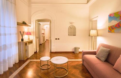 Chiaia Apartment | Pink Star Napoli Luxury Apartment