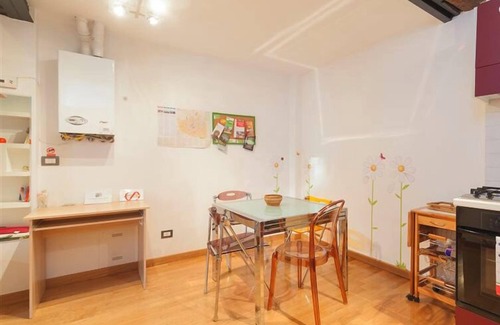 Historic Center Apartment | Pisolo in città home holidays inside the city center