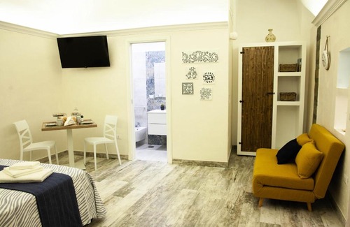 San Ferdinando Apartment | Plebiscito House Naples