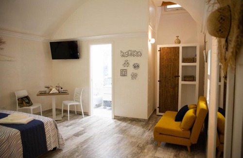 San Ferdinando Apartment | Plebiscito House Naples
