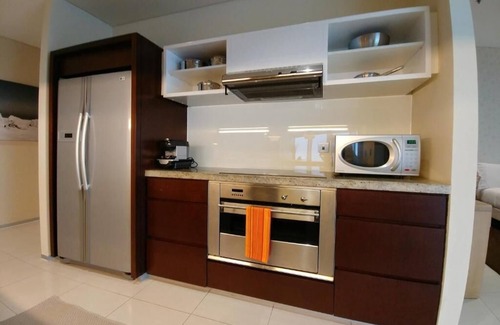 Trade Center House | Premier Studio Apartment Near By WTC Metro Station