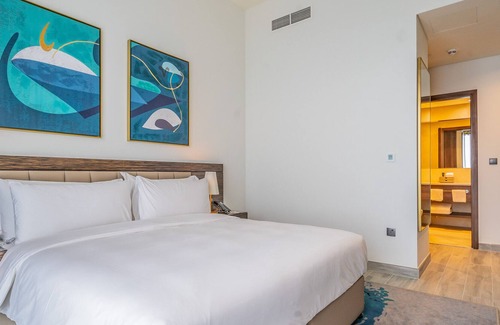 Dubai Media City Apartment | Primestay- Avani Palm Views, Media City