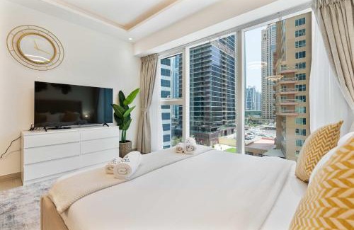Jumeirah Lake Towers Apartment | PVH - Chic Furnished Studio - Me Do Re