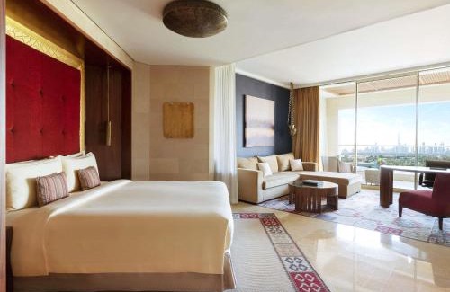 Bur Dubai Hotel | Raffles Dubai