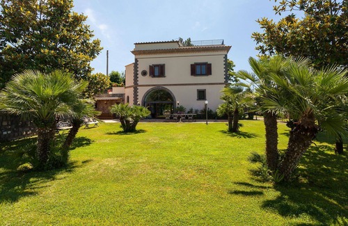 Sant'Agata sui Due Golfi Villa | Rentals in Italy - Villa Polluce, in Sorrento coast, with garden and private pool