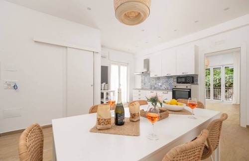 Meta Apartment | Residence Madonna - apt a stone's throw from the sea with patio and free parking.