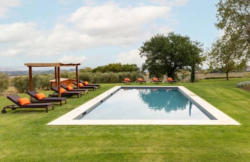 Sarteano Villa | ROYAL COUNTRY VILLA WITH POOL