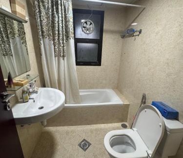 Deira House | Salahuddin Metro Home Stay