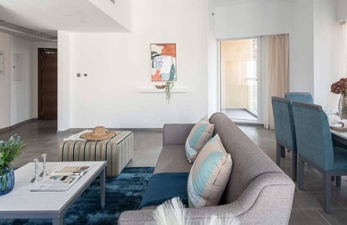 Dubai Marina Apartment | Serene 2BR Apartment with Marina and City Views!