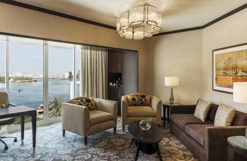 Deira Hotel | Sheraton Dubai Creek Hotel & Towers