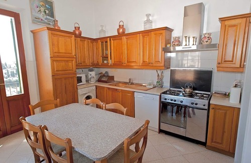Siena Historical Center Apartment | SIENA MEDIEVALE - Three Bedroom Apartment, Sleeps 6