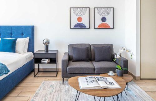 Bur Dubai Apartment | Silkhaus large modern studio with Burj Khalifa view