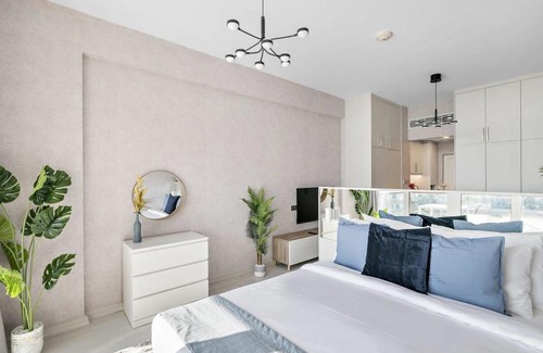 Palm Jumeirah Apartment | Silkhaus Sea View Studio Luxorious Holiday Vibes