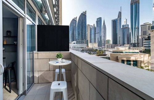 Bur Dubai Apartment | Silkhaus Studio in Burj Daman | Heart of DIFC