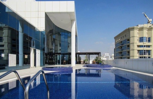 Jumeirah Lake Towers Apartment | Spacious 1BR Apartment in JLT - Sleeps 4