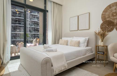 Nad Al Sheba Apartment | Spacious Boho Studio Pool View