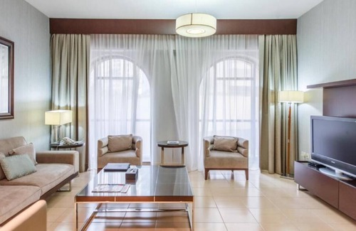 Dubai Marina Apartment | Spacious One Bedroom near JBR Beach