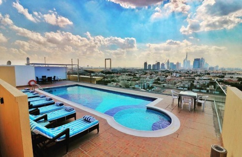 Al Mankhool House | Standard One Bedroom Apartment Near Burjuman Mall