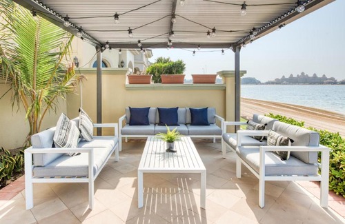 Palm Jumeirah Villa | Stella Stays Fabulous 4 BDR Palm Villa Beach Private Pool