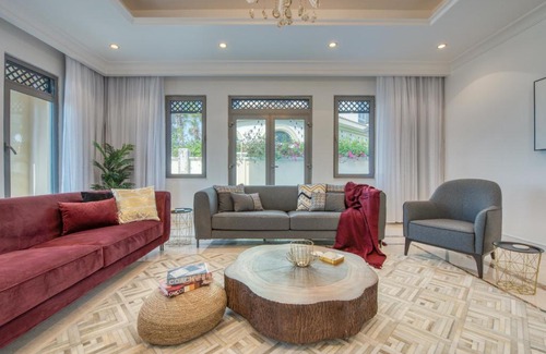 Palm Jumeirah Villa | Stella Stays Incredible 4 BDR Palm Villa Beach Private Pool