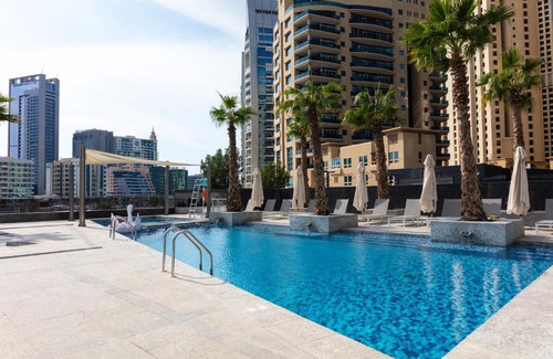 Dubai Marina Apartment | Stella Stays Trendy 1 BDR Dubai JBR Beach Netflix
