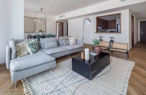 Downtown Dubai Apartment | Stunning 2BR Apartment with 2 Balconies in Downtown
