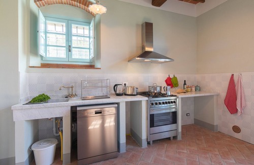 Montecchio Villa | Stunning private villa with WIFI, private pool, A/C, TV, patio and panoramic view, close to Cort.