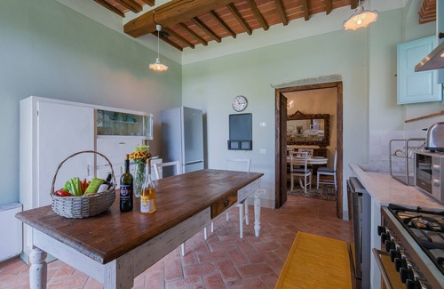 Montecchio Villa | Stunning private villa with WIFI, private pool, A/C, TV, patio and panoramic view, close to Cort.