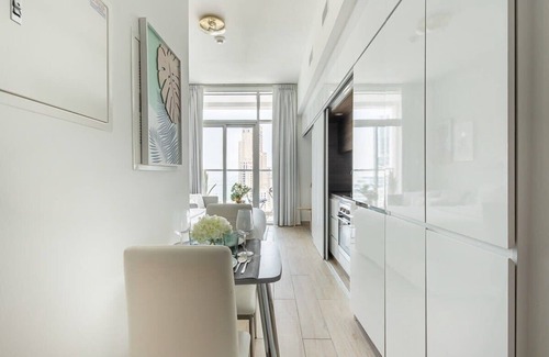 Dubai Marina Apartment | Stylish Studio with Marina & Sea Views!