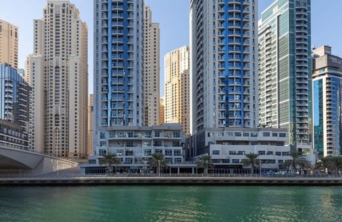 Dubai Marina Apartment | Stylish Studio with Marina & Sea Views!