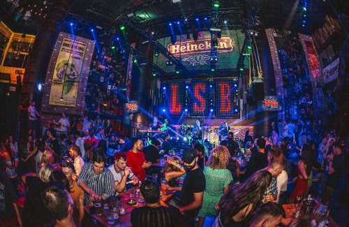 Dubai Marina Hostel | Sunny JBR