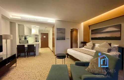 Downtown Dubai Apartment | The Address Dubai Mall Residence -Burj Khalifa View 1