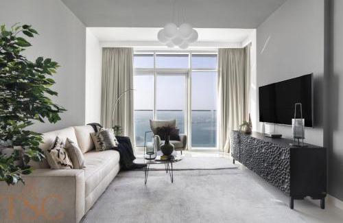 Dubai Marina Apartment | The Smart Concierge - Sunrise Bay beachfront