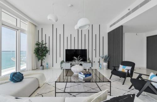 Dubai Marina Apartment | The Smart Concierge - Sunrise Bay