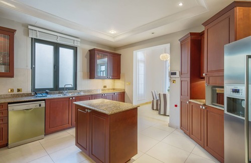 Palm Jumeirah Villa | Upgraded 6Bedroom Villa on Beach The Palm Jumeirah