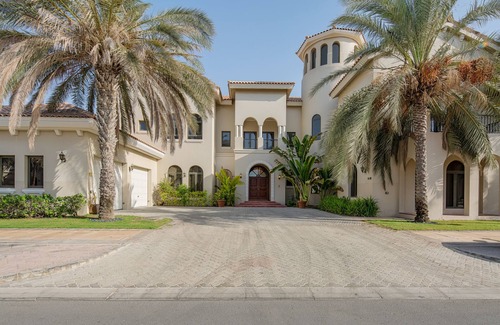 Palm Jumeirah Villa | Upgraded 6Bedroom Villa on Beach The Palm Jumeirah