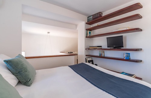 Mergellina Apartment | Vesuvio Apartment with Sea view