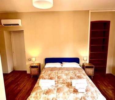 Historical Downtown Salerno Apartment | Via Roma Apartment Deluxe