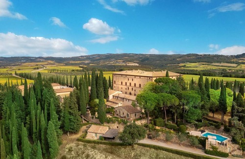 Montalcino Villa | Villa ∙ 11 bedrooms ∙ 22 guests