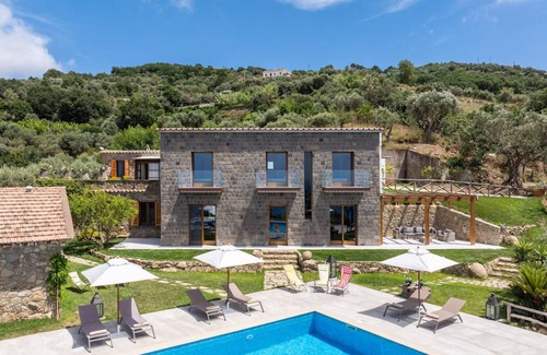 Schiazzano Villa | Villa ∙ 9 bedrooms ∙ 18 guests