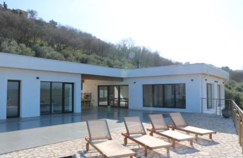 Petacciato Villa | Villa Al Fianco