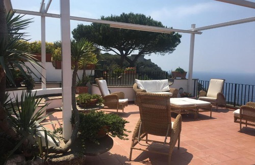 Schiazzano Villa | Villa Annunziata Sea view over the bay of Naples
