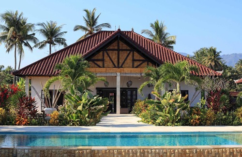 Gerokgak Villa | Villa Bima Sena- Luxury Beachfront Villa with Private Pool, Chef & Staff (2-6 p)