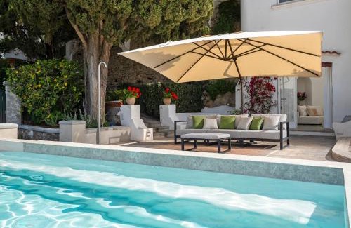 Capri Villa | Villa Hibiscus